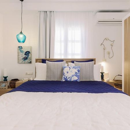 Athina Studios And Suites Plaka Екстер'єр фото