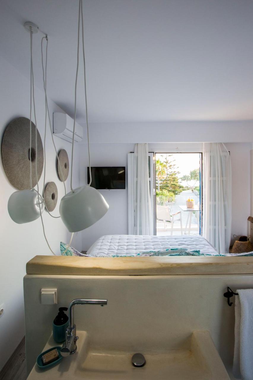 Athina Studios And Suites Plaka Екстер'єр фото